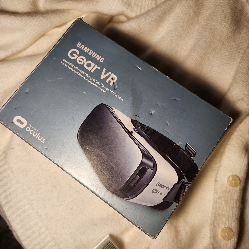 Samsung Gear VR Powered By Oculus
