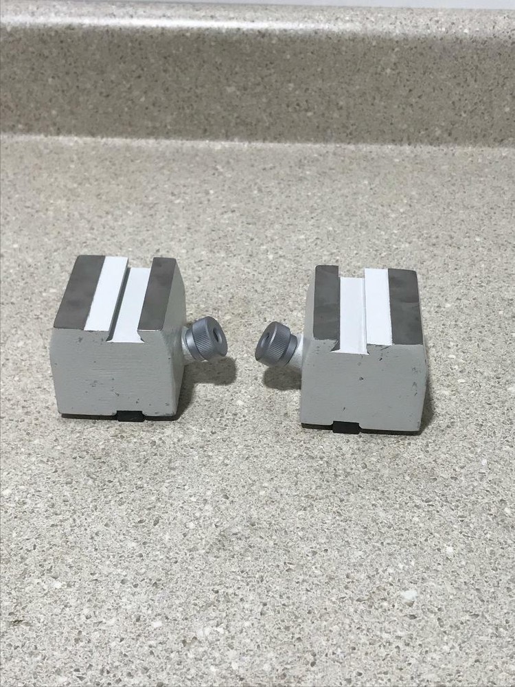 Mitutoyo Center Supportriser 172-143 New