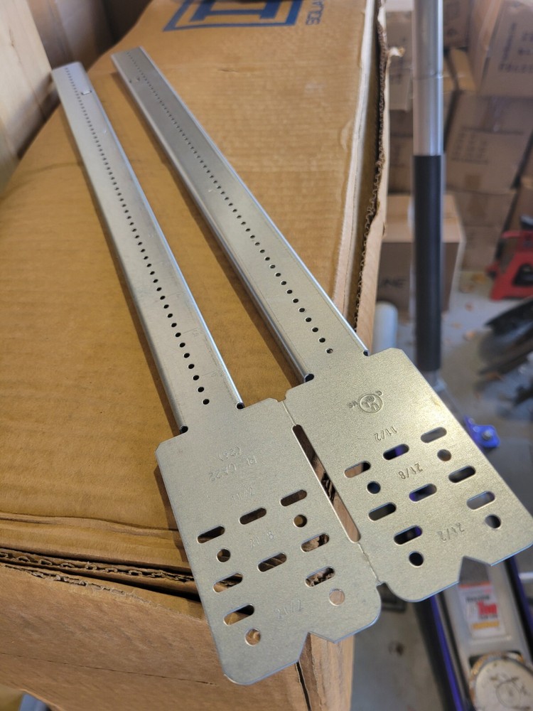 25 - 16" Telescoping Box Bracket compare to Caddy TSGB16