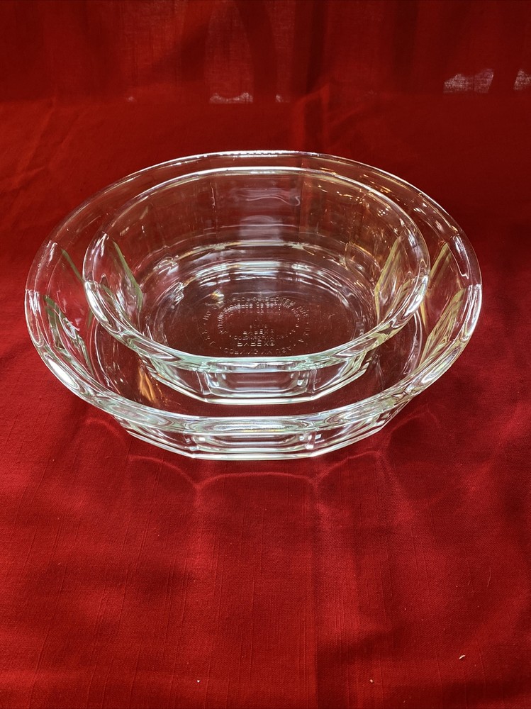 Pyrex Clear Glass Casserole Dish/ set of 2