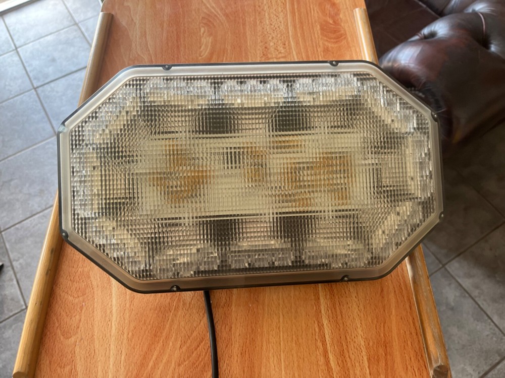 ELECTRAQUIP LED BOLT ON LIGHTBAR BEACON