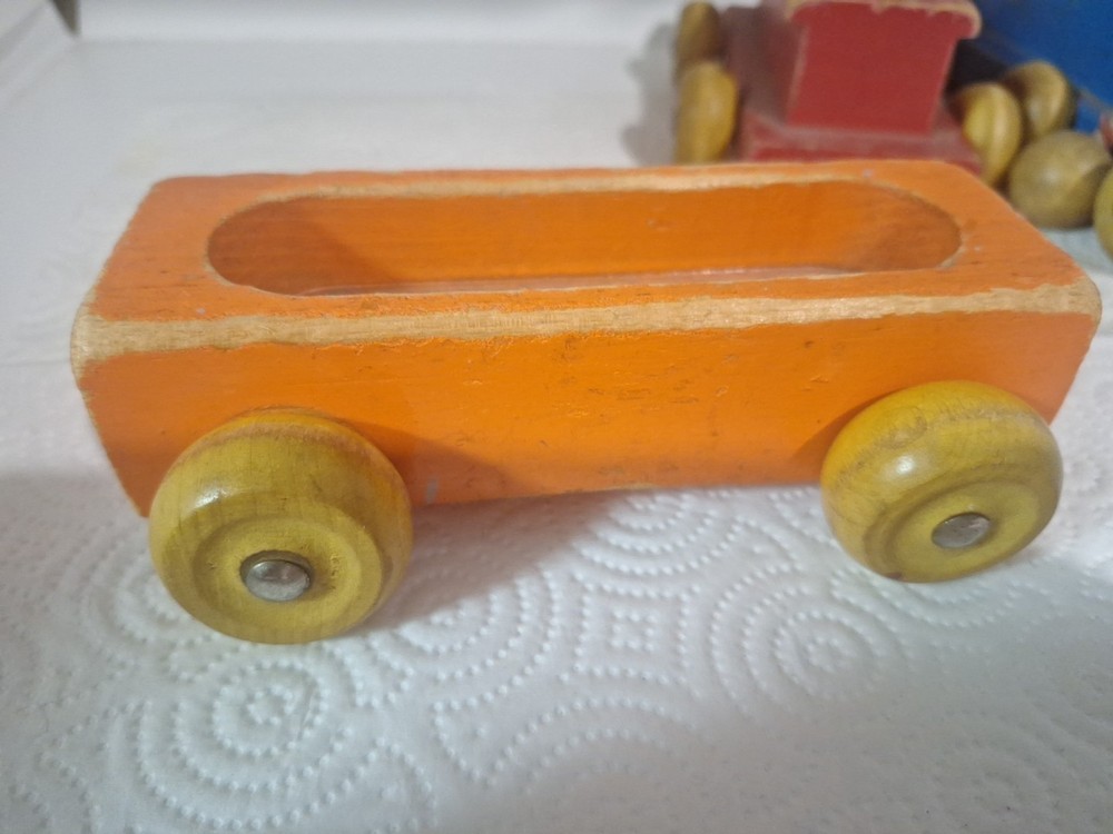 Playskool 1950s Wooden Trains, Pull String, Pull Along.