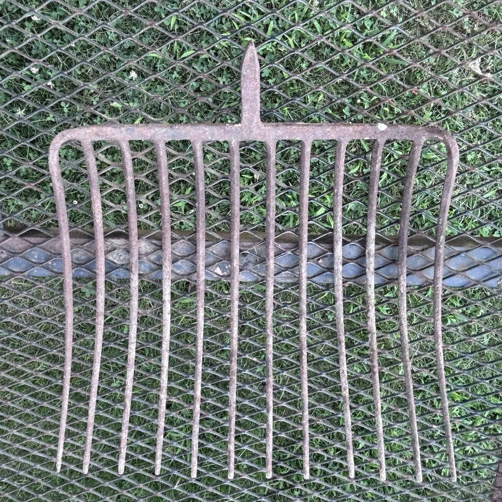 Antique Rake Head 17”