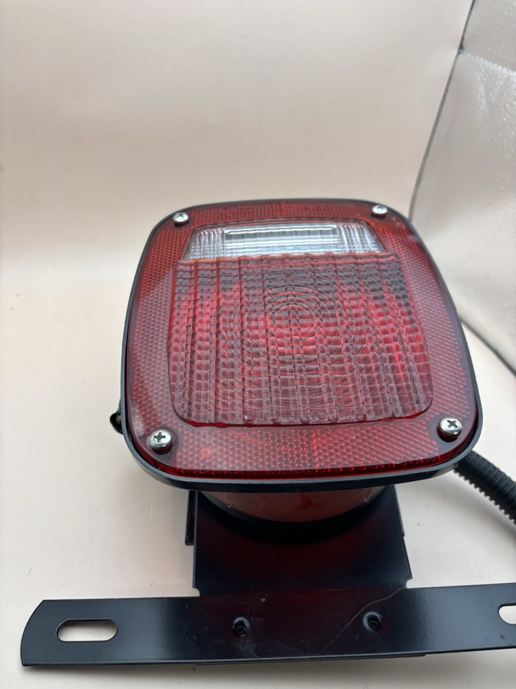 Grote 5371-76 and 5377-70 /Tail Light  3 Stud