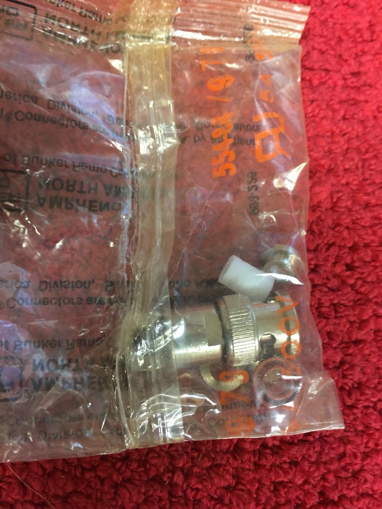 31-301 AMPHENOL 	 BNC Compression Male Plug