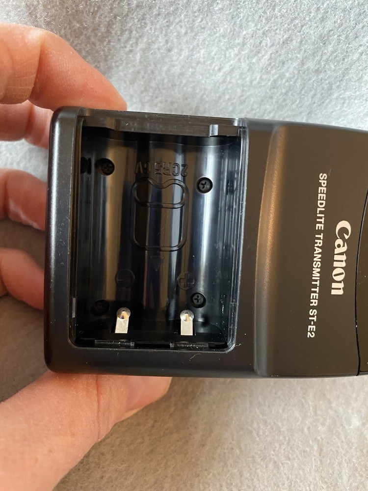 Canon Speedlite Transmitter ST-E2 And Book
