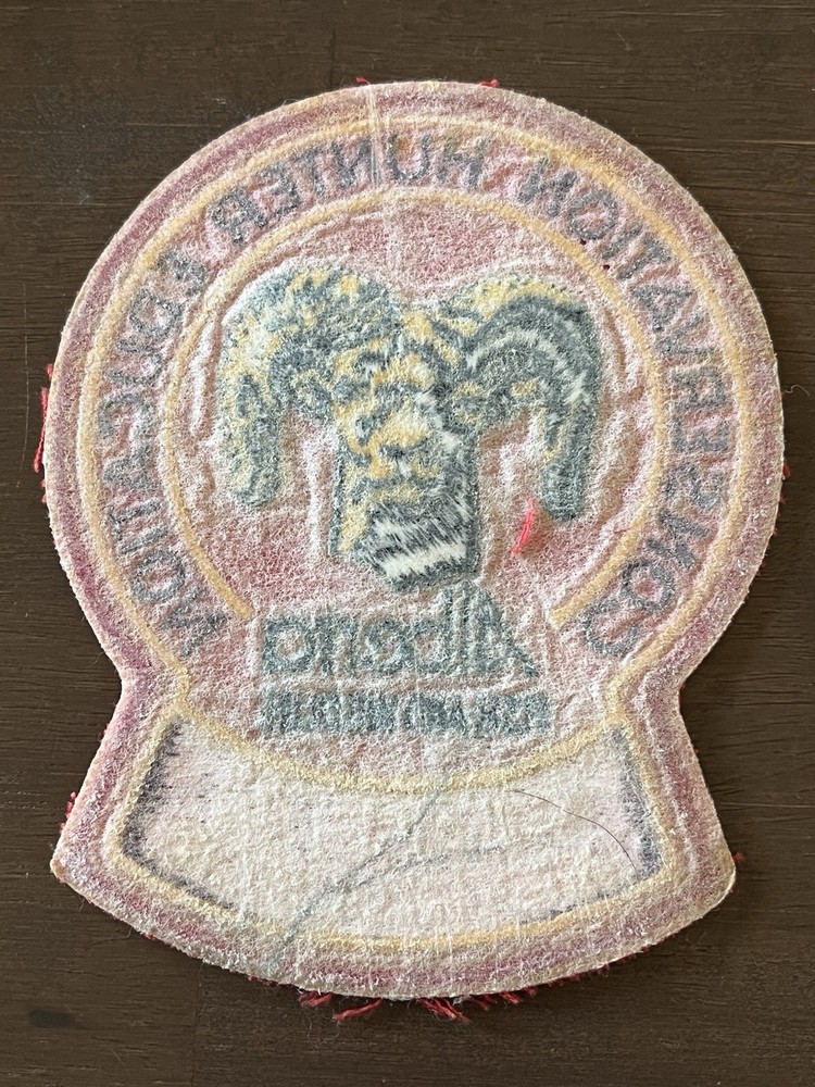 ALBERTA FISH & WILDLIFE CONSERVATION HUNTER EDUCATION CLASS "A" INSTRUCTOR PATCH