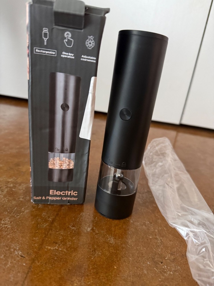 Gravity Electric Salt & Pepper Grinder Mill Shaker with Adjustable Coarseness US