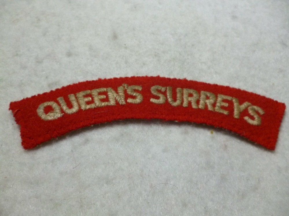 Queen's Surreys Regiment Cloth Shoulder Title / Flash