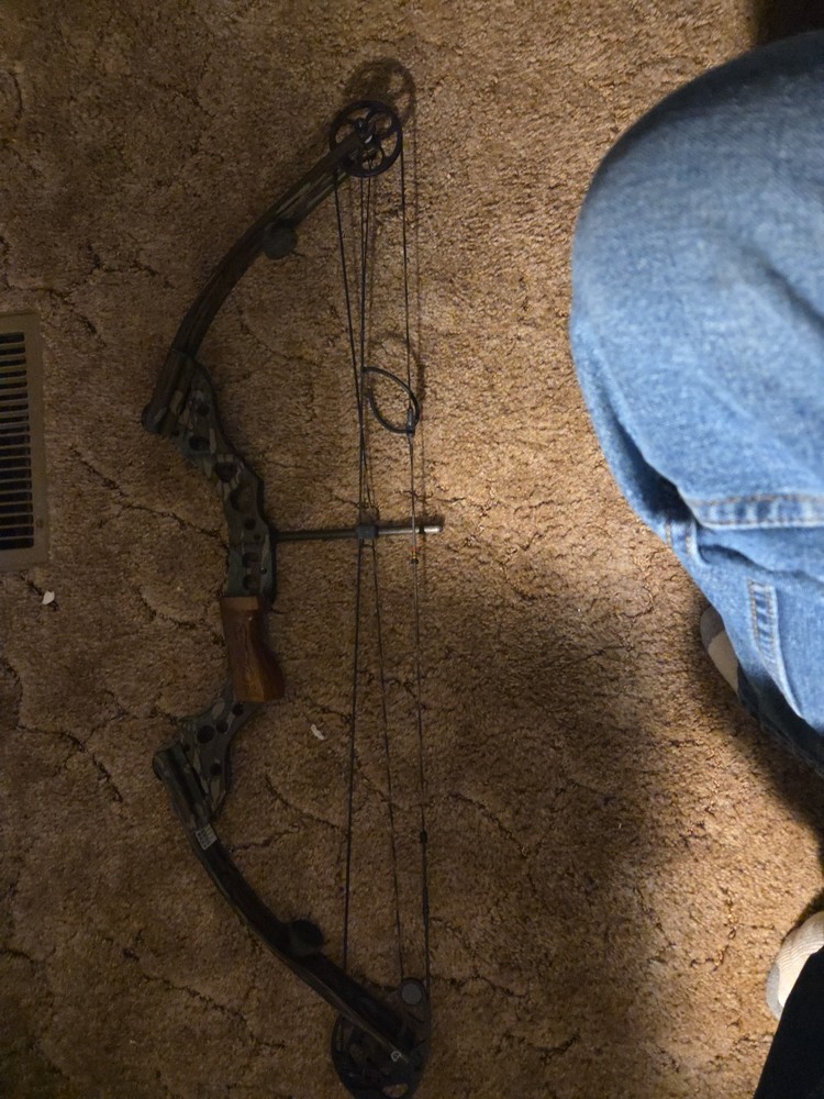 Mathews SE4 Solo Cam Compound Bow RH