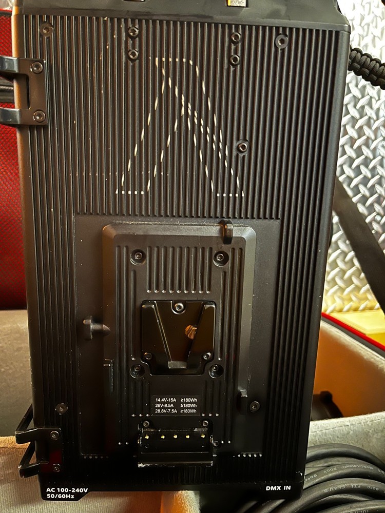 Aputure LS 600d Pro COB - V-Mount