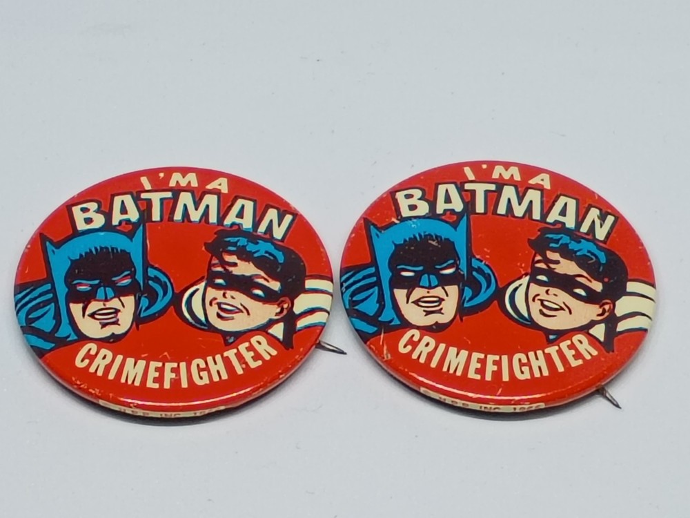 BATMAN PINS 1966 SET OF TWO