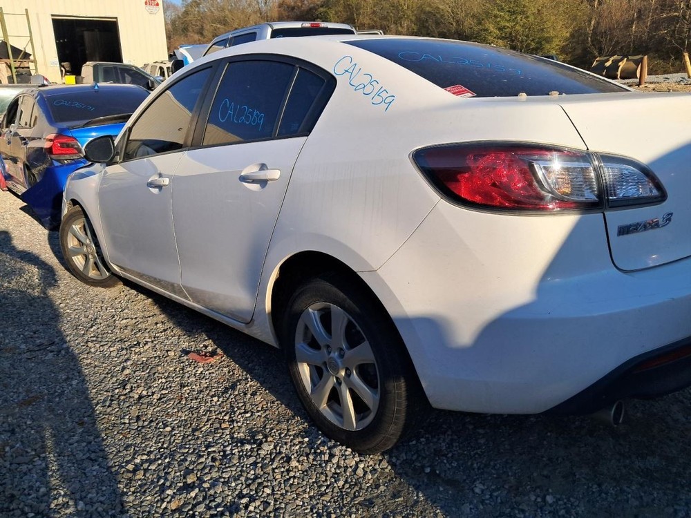 3 2010 Glove Box 4898048