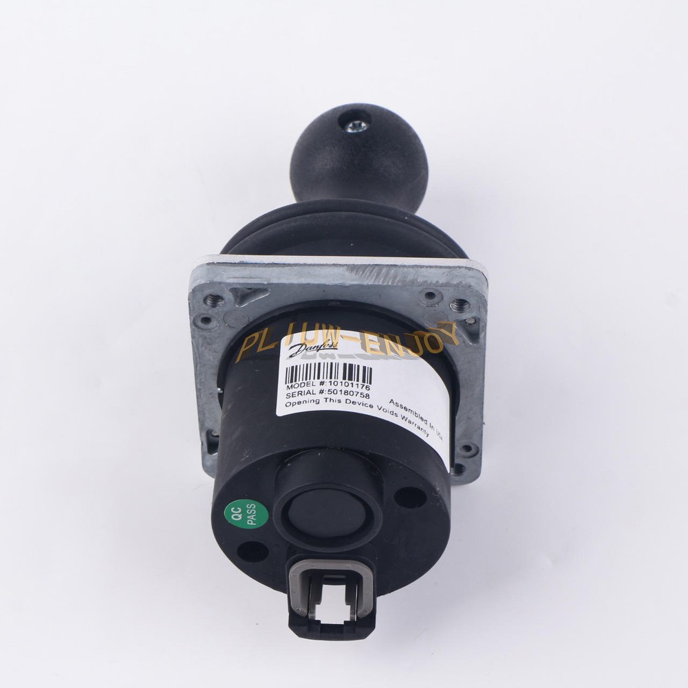 ONE NEW FIT Danfoss Joystick 10101176