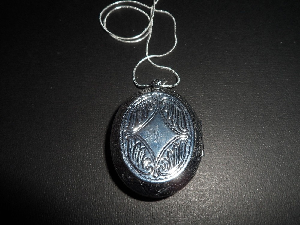 STEAMPUNK LOCKET DRAGONFLY TIME