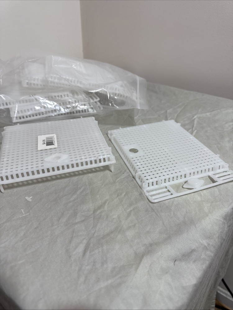 2pc Reusable Queen Bee Isolator Introducing And Varroa Cage Beekeeping Tool
