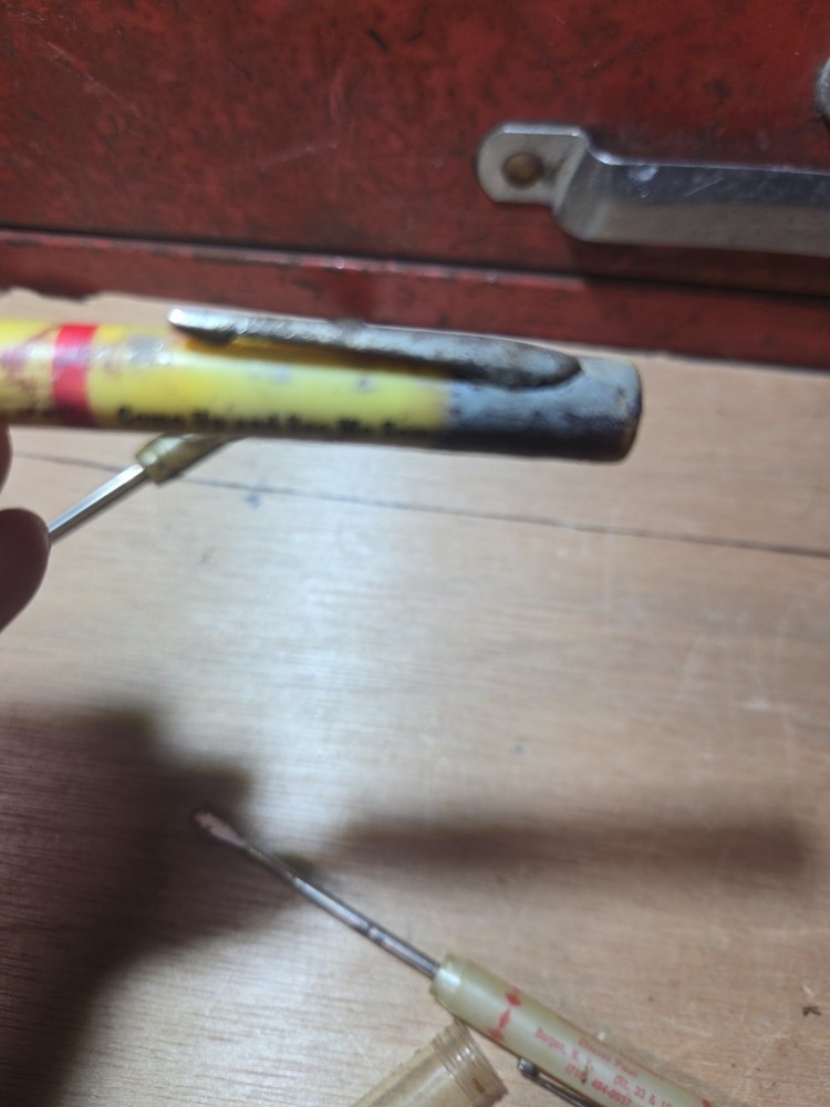 3 PC Vintage Advertisement Screwdriver Set Readytool