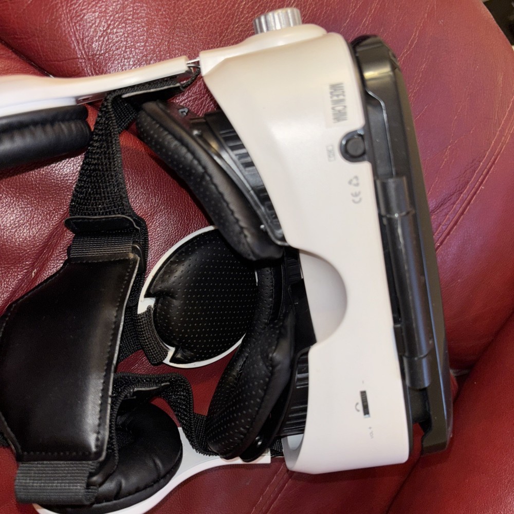 Virtual Reality Headset New Never Used