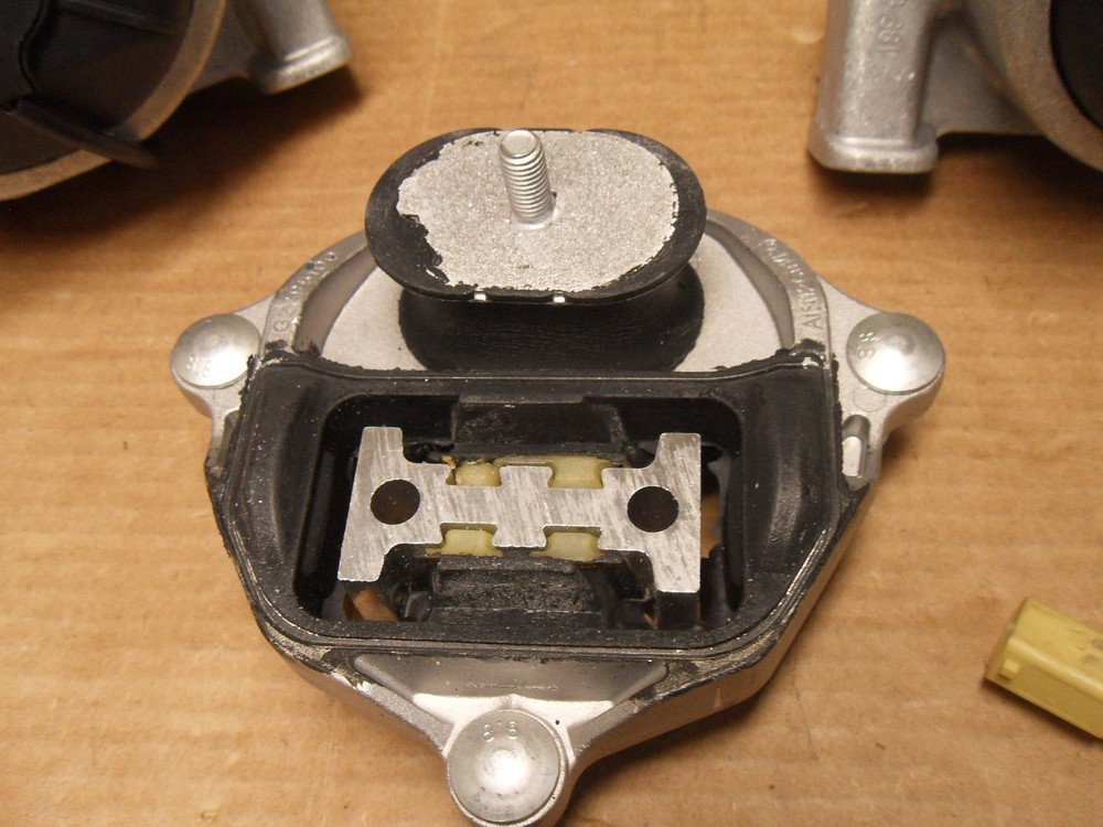 3PCS Engine Motor Trans Mount Set Compatible with Audi A4 2009-2012, A4