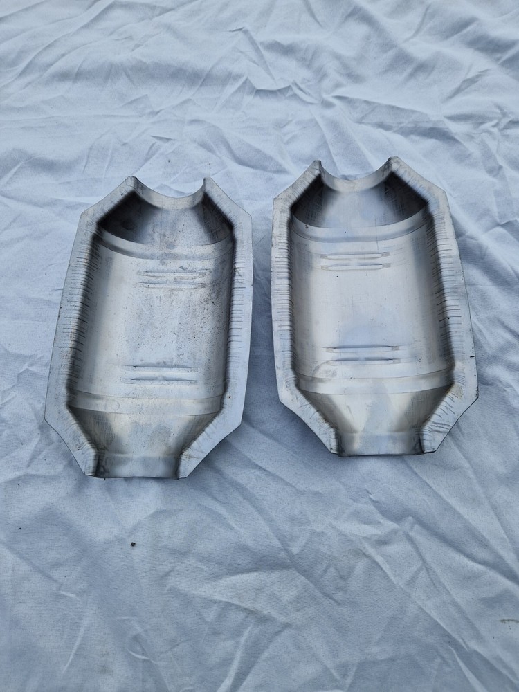 Exhaust Cat Shell