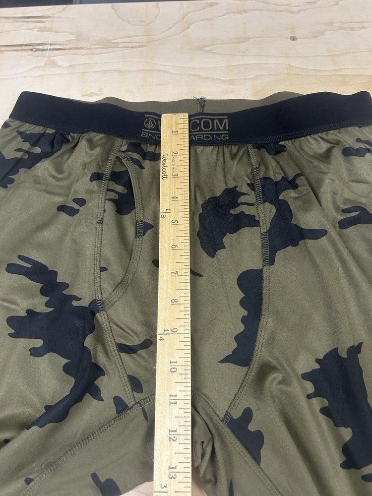 Volcom Snowboarding Camo Thermal Set - Size L