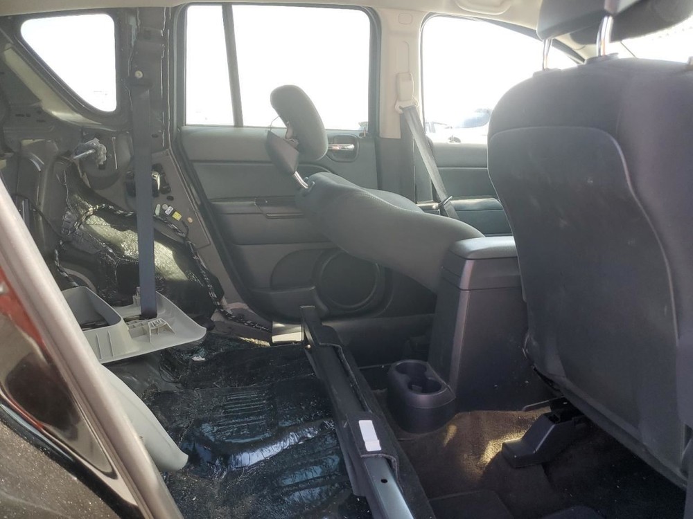 COMPASS 2015 Glove Box 4886672