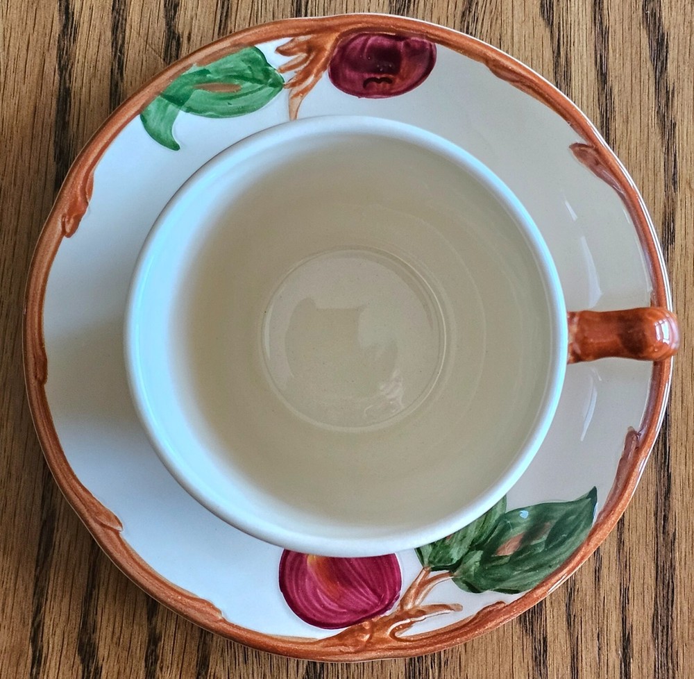 FRANCISCAN APPLE USA - 42 Pieces