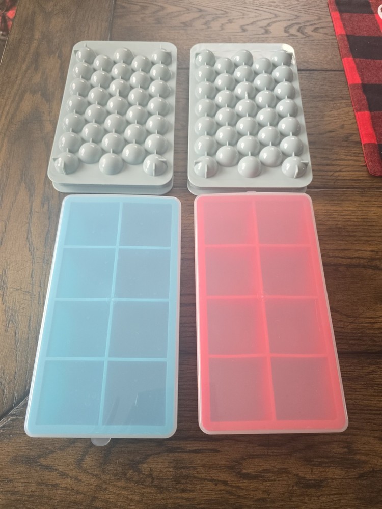 Ice Cube Trays- Round And Large Cube- 4 Pack