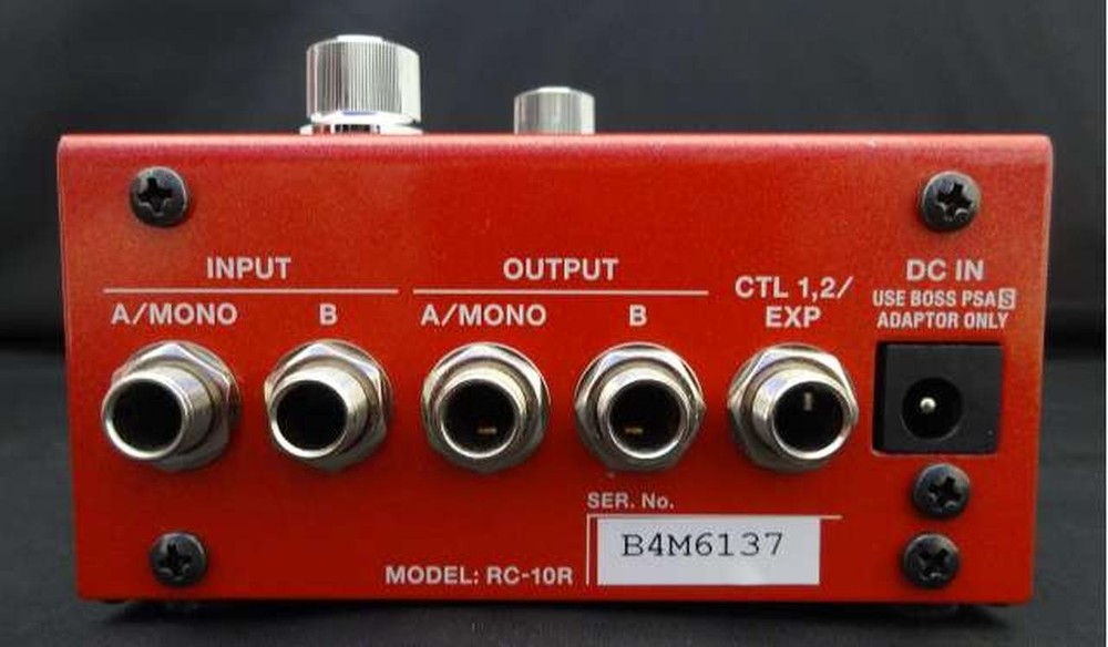 BOSS Model RC-10R Loop Station