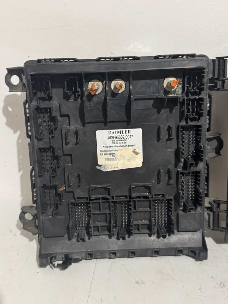 2018-2023 FREIGHTLINER CASCADIA SSAM FUSE COMPUTER CONTROL PANEL CAB BOX OEM