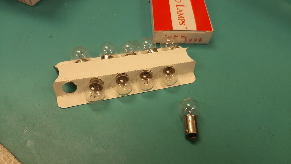 ( 10 PER BOX ) ML-1895 MICRO LAMPS