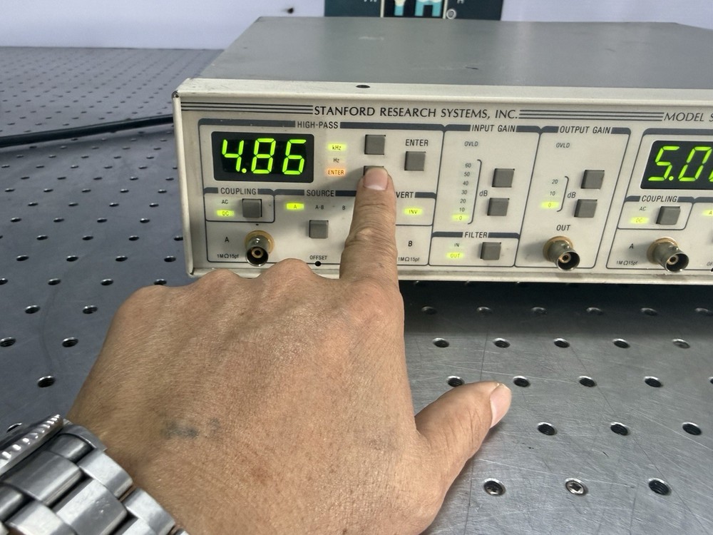 SRS SR650 Dual Channel Filter Powers On Tested AS-IS Read Desc