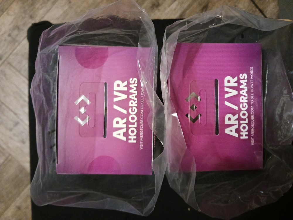 Lot of 2 Merge Cube Augmented Reality Science Toy iOS & Android, Window Compat