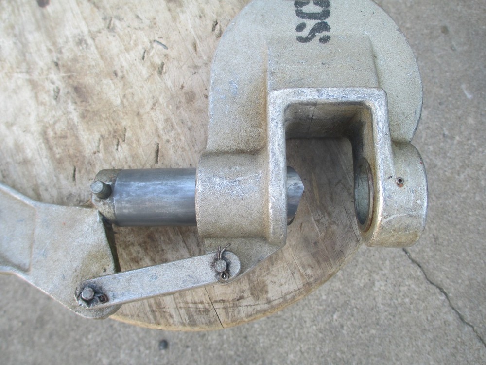Enerpac SP-5 Manual Hand Stud Punch