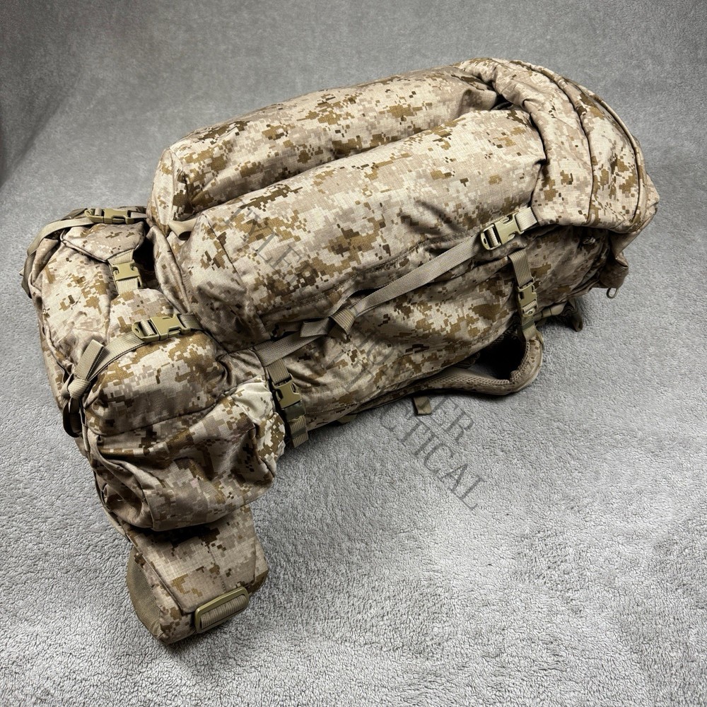 Mystery Ranch M4.0 Pack (M, AOR1)