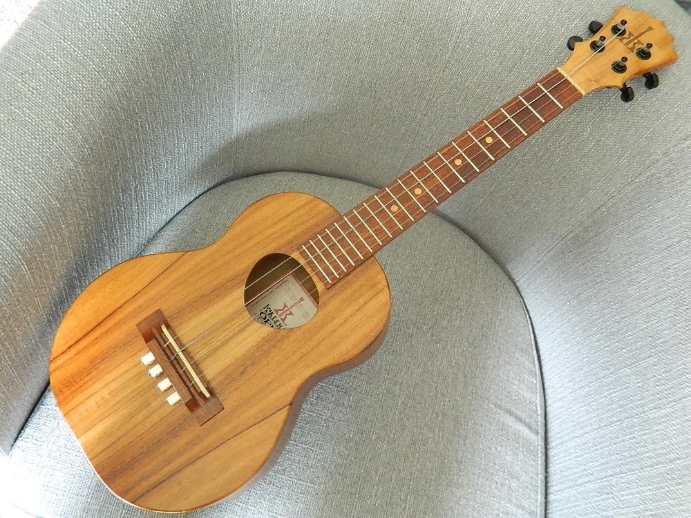 Ukulele, tenor, Koaoha Opio