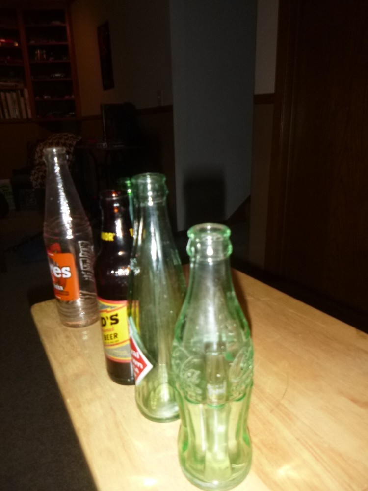 FIVE NICE VINTAGE POP BOTTLES