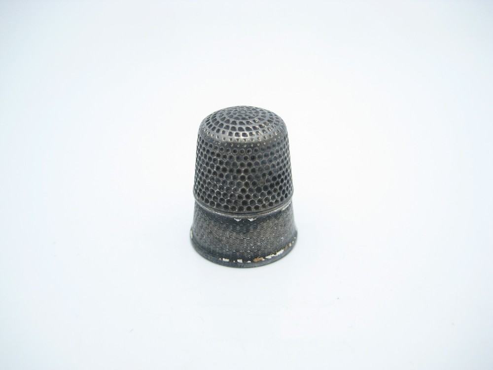 Antique Sterling Silver 17mm Sewing Thimble Size 9