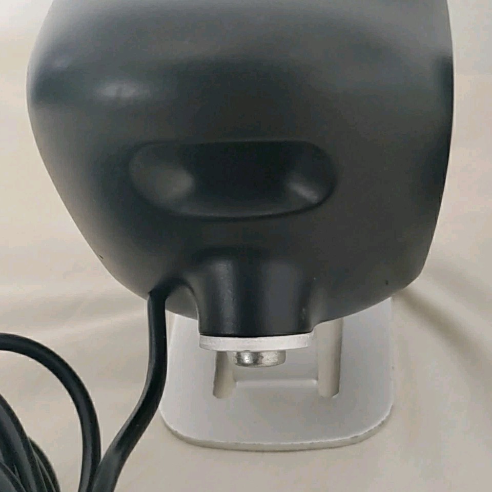 2 Logitech Z-640 Computer System Speakers White And Red Tested Read Description