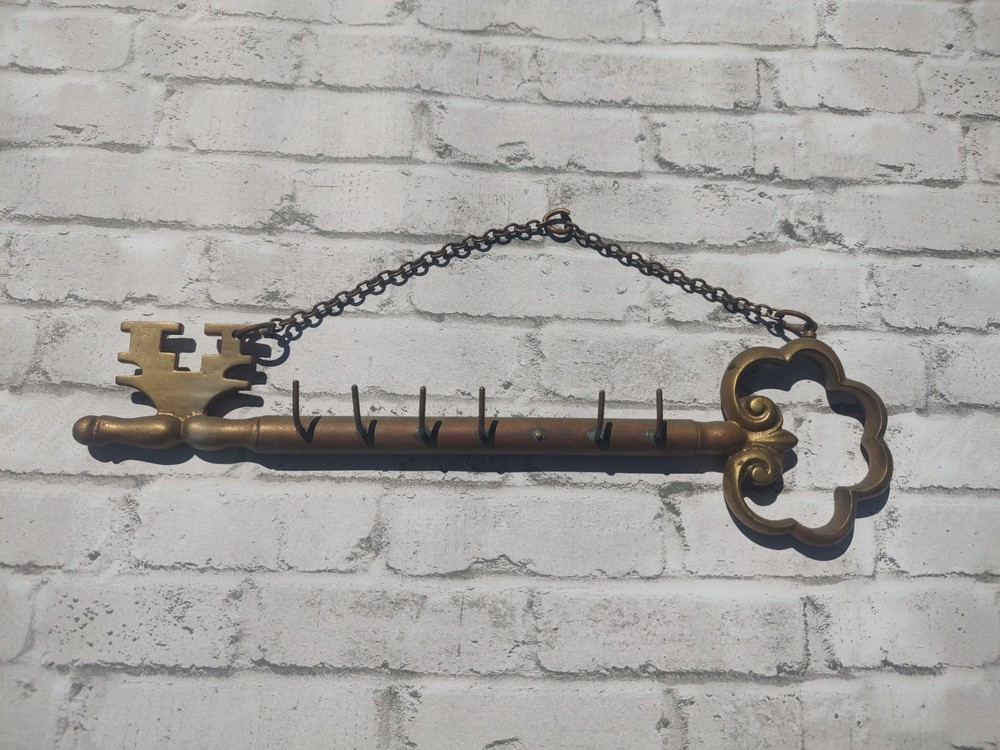 11" Solid Brass Skeleton Key Shape Holder Rack 6 Hook Hanging on chain
