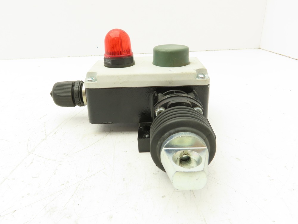 Siemens 38E7 140-1BD00-0A80 Rope Pull Grab Cable Switch E-Stop Spring Return