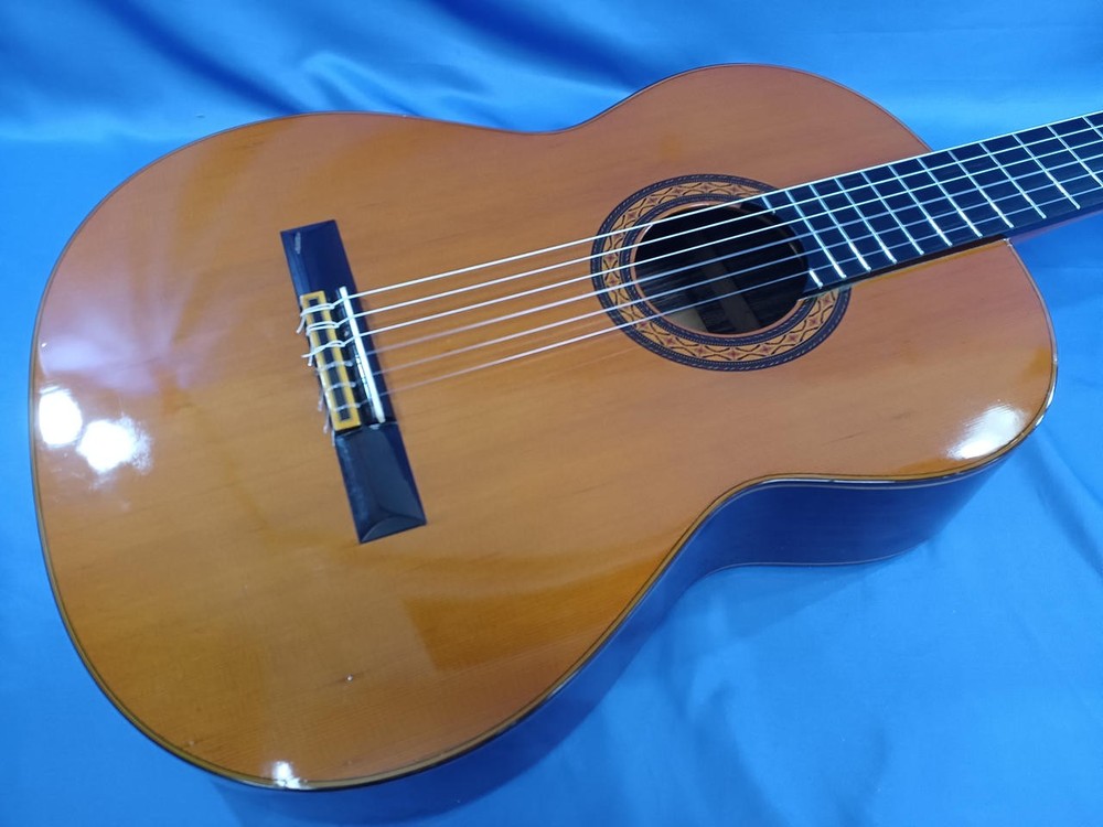 TAKAMINE NO.5 Classical Guitar-01