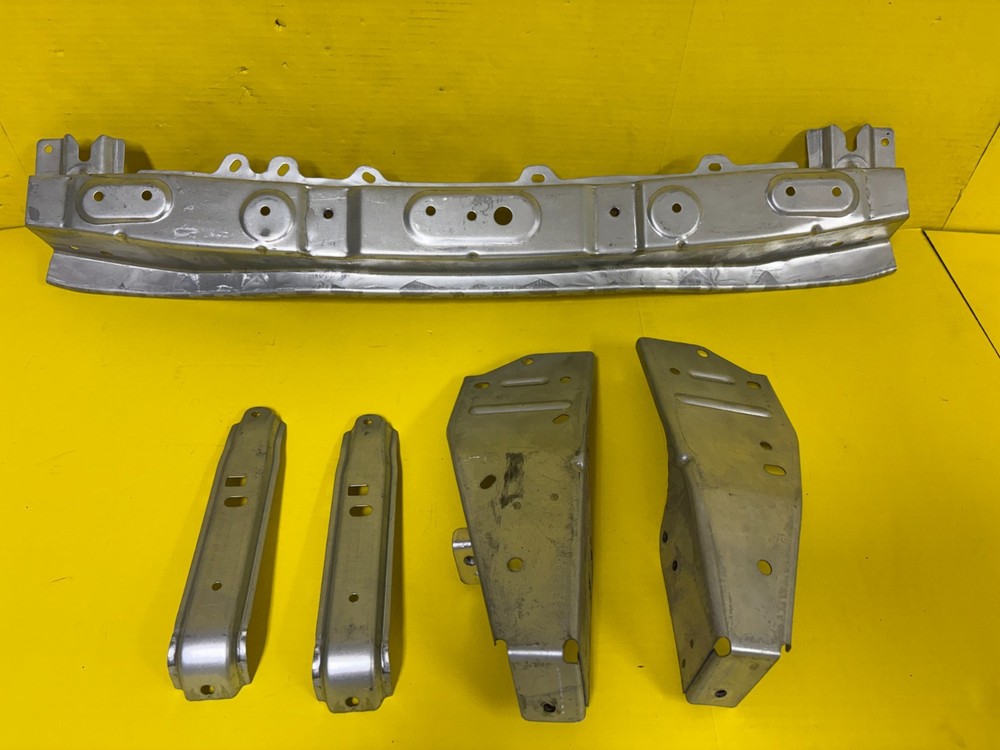 2014-2020 Mitsubishi Outlander Upper Radiator Support Bar and Brackets
