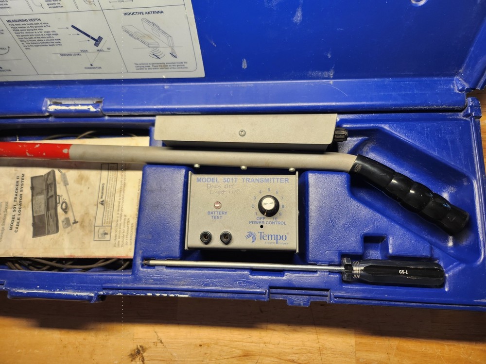 Tempo Model 501 Tracker II Underground Cable Locating System