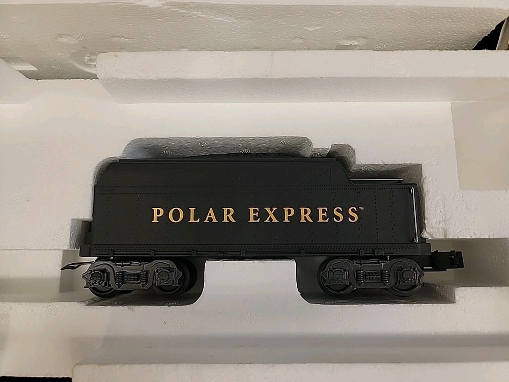 Vtg Lionel Polar Express Train Set w/Box. MISSING A CHARACTER