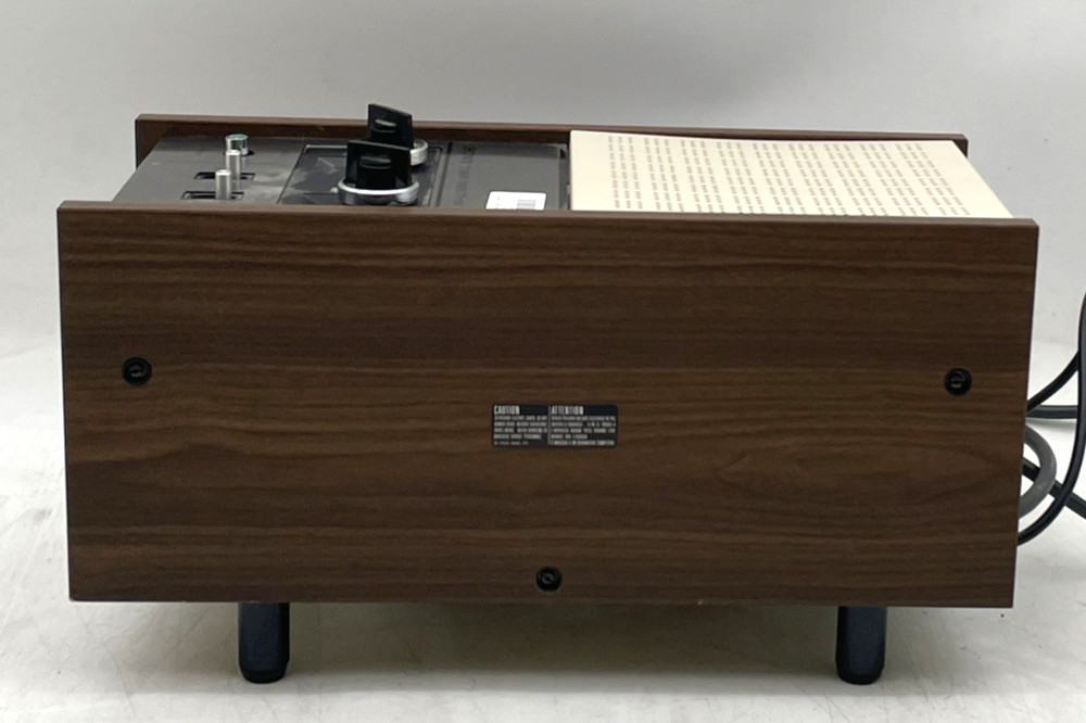 SONY TT-100 TUNER TIMER ORIGINAL powers on