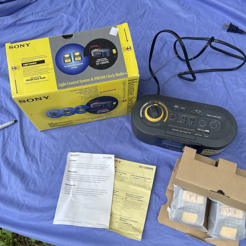 Sony dream machine home security light control system FMAM clock radio,