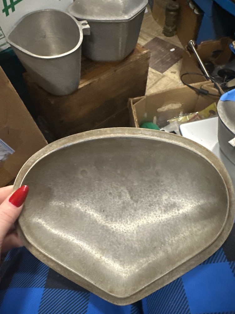 3 Silver seal heart shape? cookware pots With Handle