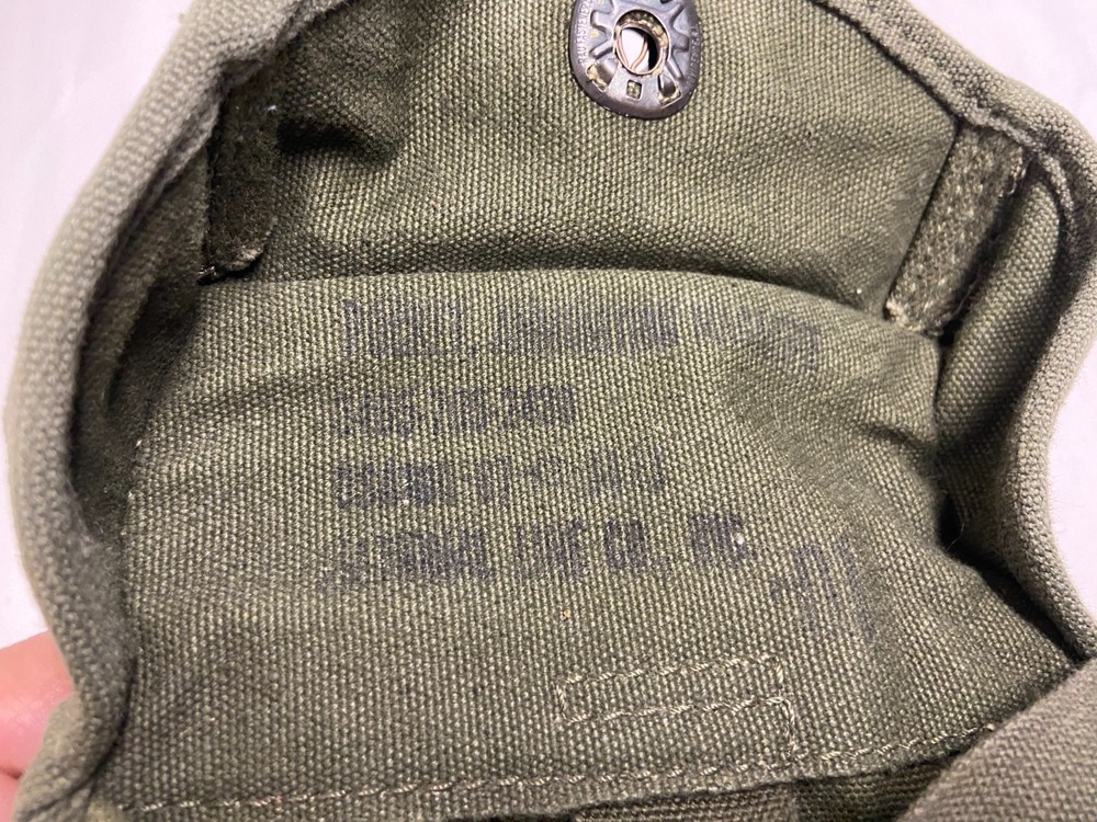 VINTAGE AMMUNITION POUCH WITH NAVY PATCH