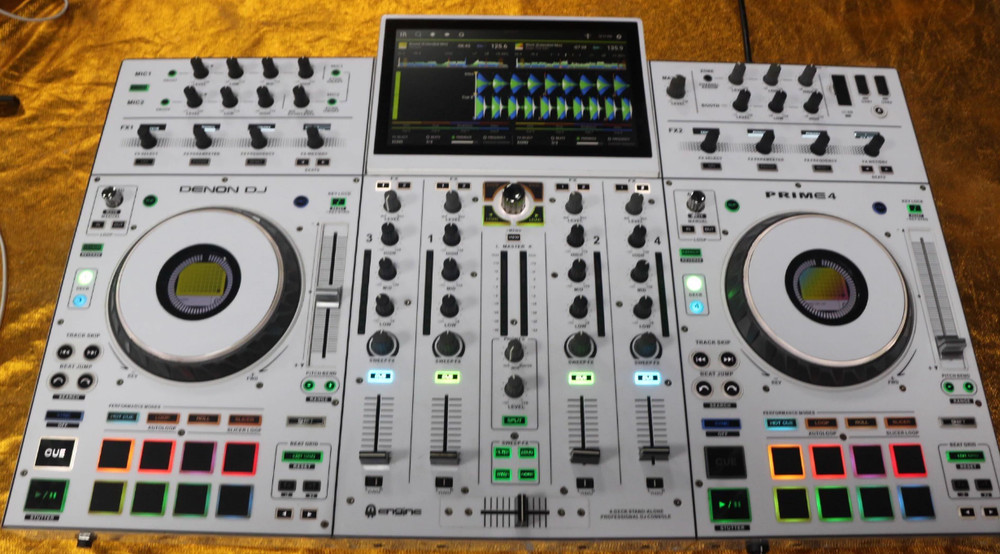 1pcs Denon DJ Prime4 White Limited Edition DJ Controller
